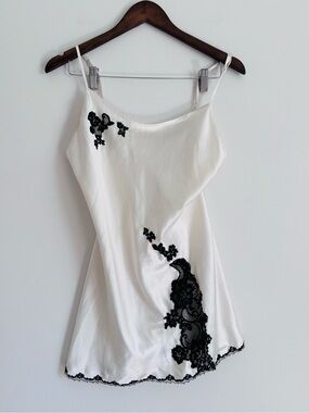 White black Victoria’s Secret satin dress lace coquette dollette dollcore Y2K